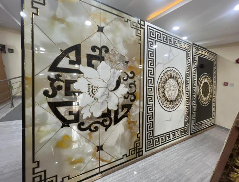 DECORATIVE TILES Photo